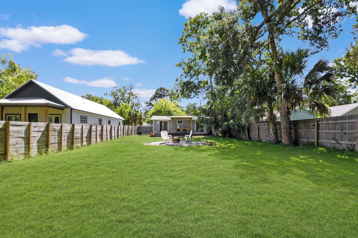 Photo 29 of Pleasant 2-bedroom cottage, Amazing back yard, Pet Friendly in St. Augustine