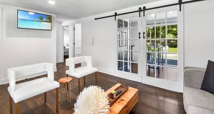 Pleasant 2-bedroom cottage, Amazing back yard, Pet Friendly in St. Augustine