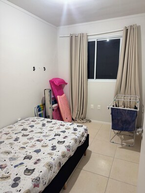 2 Schlafzimmer, Bügeleisen/Bügelbrett, Internetzugang, Bettwäsche