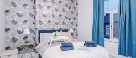 3 chambres, fer et planche à repasser, accès Internet, draps fournis