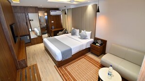 Superior Double Room - Carry Plus Hotel (Indore)