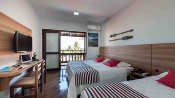 Suíte superior, vista para a praia | Cortinas blackout, quartos à prova de som, Wi-Fi de cortesia