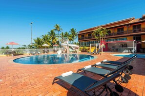Outdoor pool - Praia Grande Hotel (Fundão)
