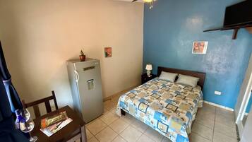 Deluxe Double Room, Patio, Courtyard View | Blackout drapes, iron/ironing board, free WiFi