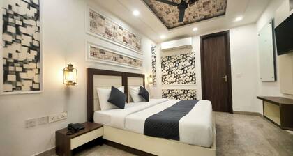 Hotel HomeAste 001 Near Yashobhoomi Convention Center