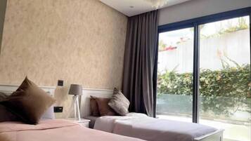 2 bedrooms, iron/ironing board, free WiFi, bed sheets