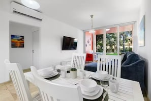 Dining - Beautiful apartment in Isla Bonita Residences (Noord)