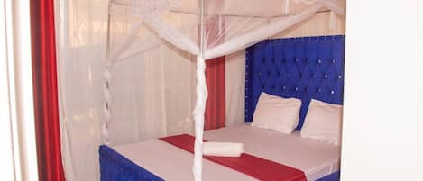 1 bedroom, iron/ironing board, Internet, bed sheets