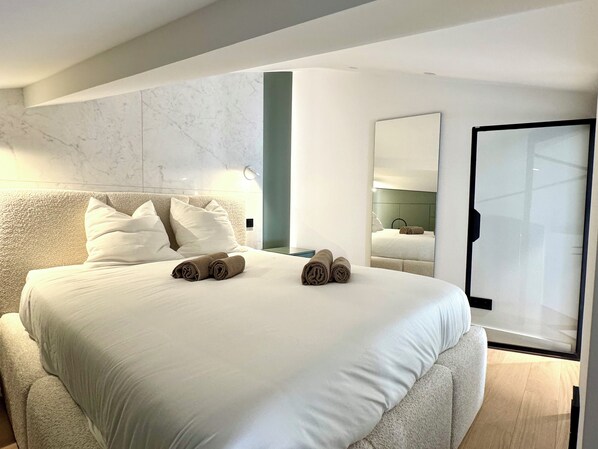 2 bedrooms, iron/ironing board, free WiFi