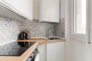 Fridge, microwave, dishwasher