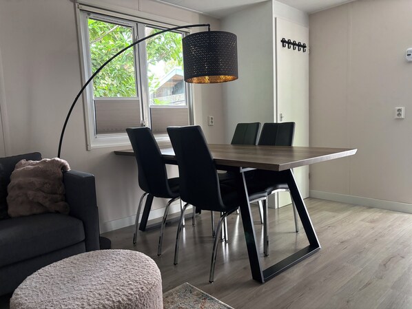 تناول الطعام