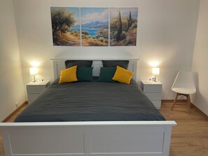 2 chambres, fer et planche Ă repasser, Wi-Fi, literie fournie