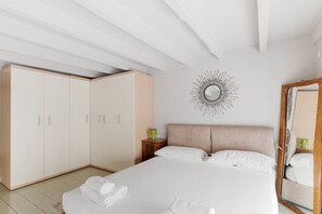 2 bedrooms, iron/ironing board