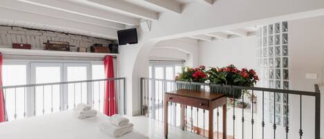 2 chambres, fer et planche Ă repasser