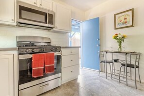 Microwave, oven, stovetop