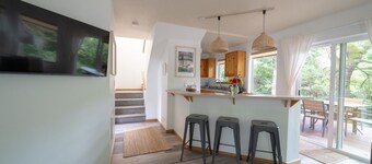 Beach Bungalow 4 - 700ft to Beach - Dogs Ok!