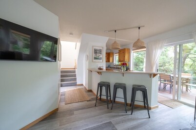 Beach Bungalow 4 - 700ft to Beach - Dogs Ok!