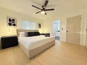 4 bedrooms, Internet, bed sheets