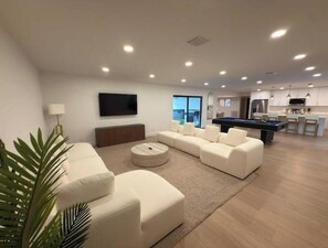 Living area - Lux Designer Retreat! Pool Hottub BBQ! (Tampa)