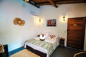 Chambre Standard avec lits jumeaux, vue piscine