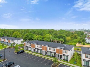 Exterior - 3 BD/ 3 BA/ The Hub At Westside (3248 TT) (Kissimmee)