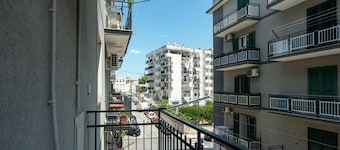 GuestHost - Roomy Apartment in Bisceglie