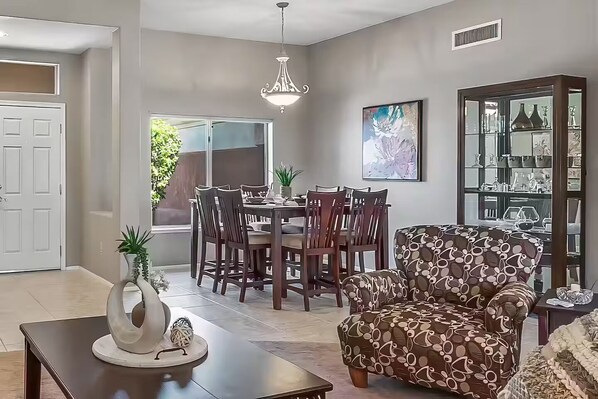 Interior - Sun City West Desert Getaway (Sun City West)