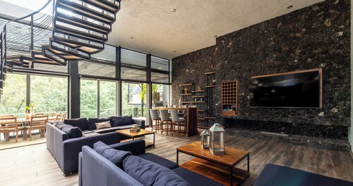 Villa Napoli - Forest retreat