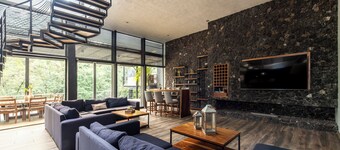 Villa Napoli - Forest retreat