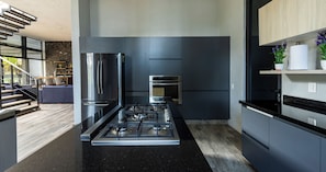House, Garden View | Private kitchen