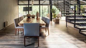 Rumah, pemandangan kebun | Ruang makan