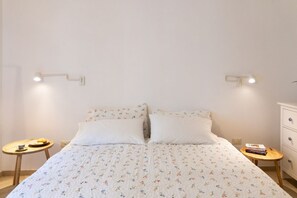 1 Schlafzimmer, Bügeleisen/Bügelbrett