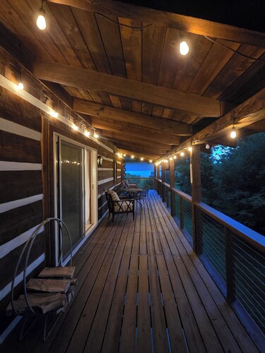 Peaceful Mountain Cabin over 4,600 ft elevation
