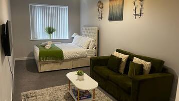 1 bedroom, iron/ironing board, free WiFi, bed sheets