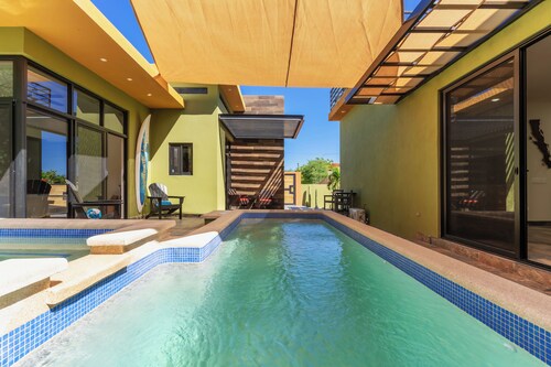 5BR/5B bath Los Barriles Retreat w/ Pool, Hot Tub & Sea of Cortez Views