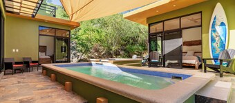 5BR/5B bath Los Barriles Retreat w/ Pool, Hot Tub & Sea of Cortez Views