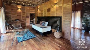 奢華小屋, 山景 | 書桌、床單