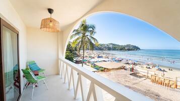 Suite estudio panorámica, vistas al mar | Sábanas de algodón egipcio, ropa de cama de alta calidad, escritorio