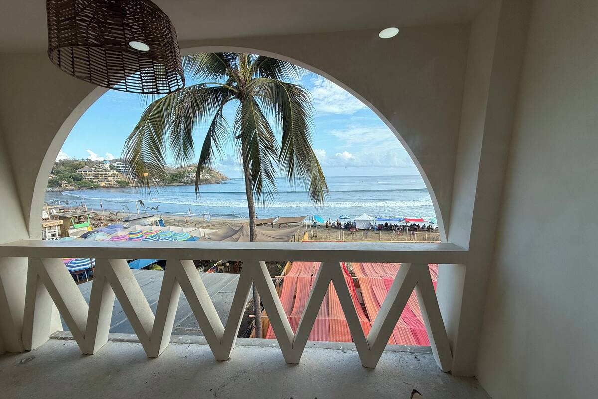 Habitación Deluxe, balcón, vistas al mar | Terraza o patio