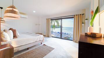 Suite Studio Panoramique, vue océan | Draps en coton égyptien, literie de qualité supérieure, bureau