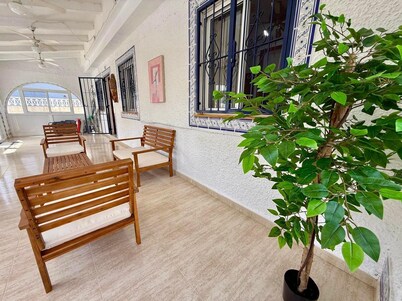 3-bedR Villa in peaceful Mazarrón Camposol with AC and Pool