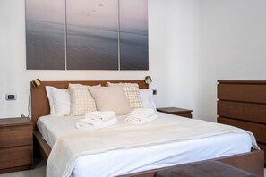 2 bedrooms, iron/ironing board