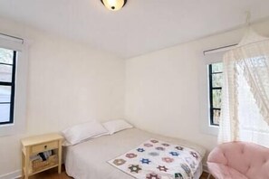 2 makuuhuonetta, vauvan matkasänky, ilmainen Wi-Fi, vuodevaatteet