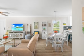 Living area - Now Available –Seashells of Sanibel Unit 31 on West Gulf Drive with Beach Access (Sanibel)