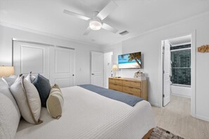 2 habitaciones, tabla de planchar con plancha, wifi y ropa de cama 