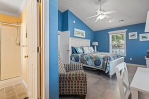 4 室のベッドルーム、アイロン / アイロン台、WiFi、ベッドシーツ