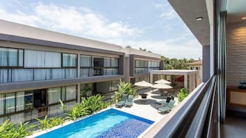 Basic Apartment | Pool