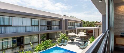 Basic Apartment | Pool