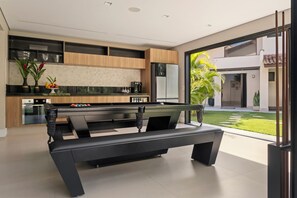 Game room - Villa Entre Verdes - Leisure and Nature - Sauna / Court / Jacuzzi / Pool / 22p. (Bertioga)