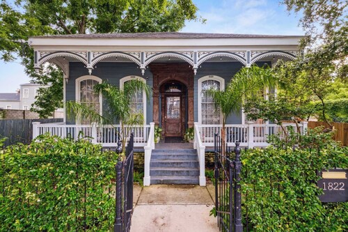 Victorian Villa w Heated Pool & Hot Tub 5BR|6BA